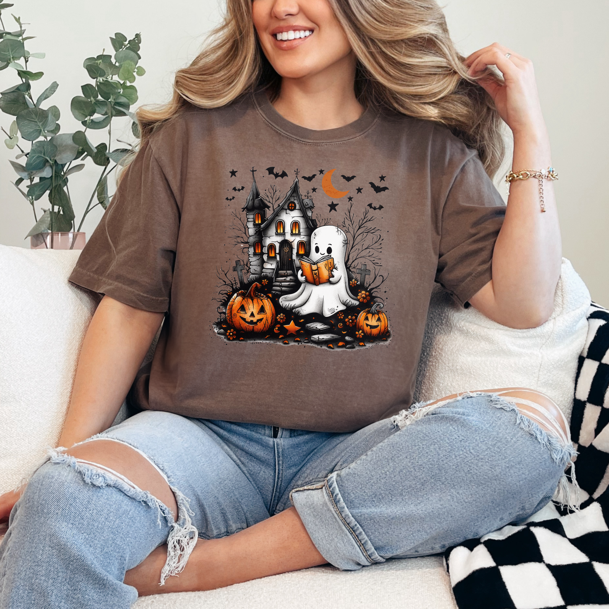 ghost reading book spooky halloween tshirt for book lovers