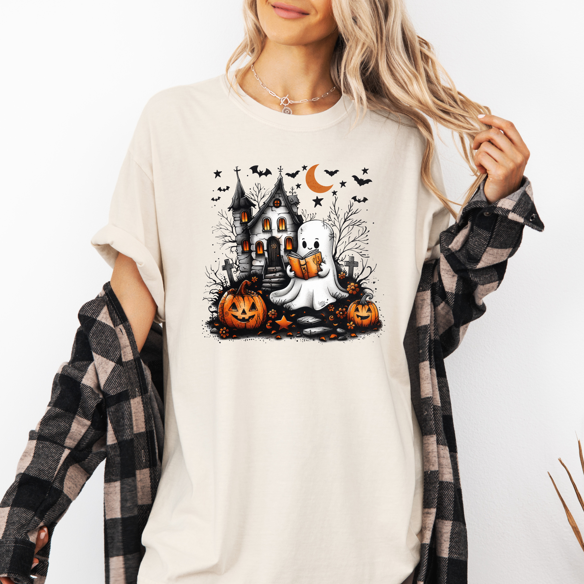 ghost reading book spooky halloween tshirt for book lovers