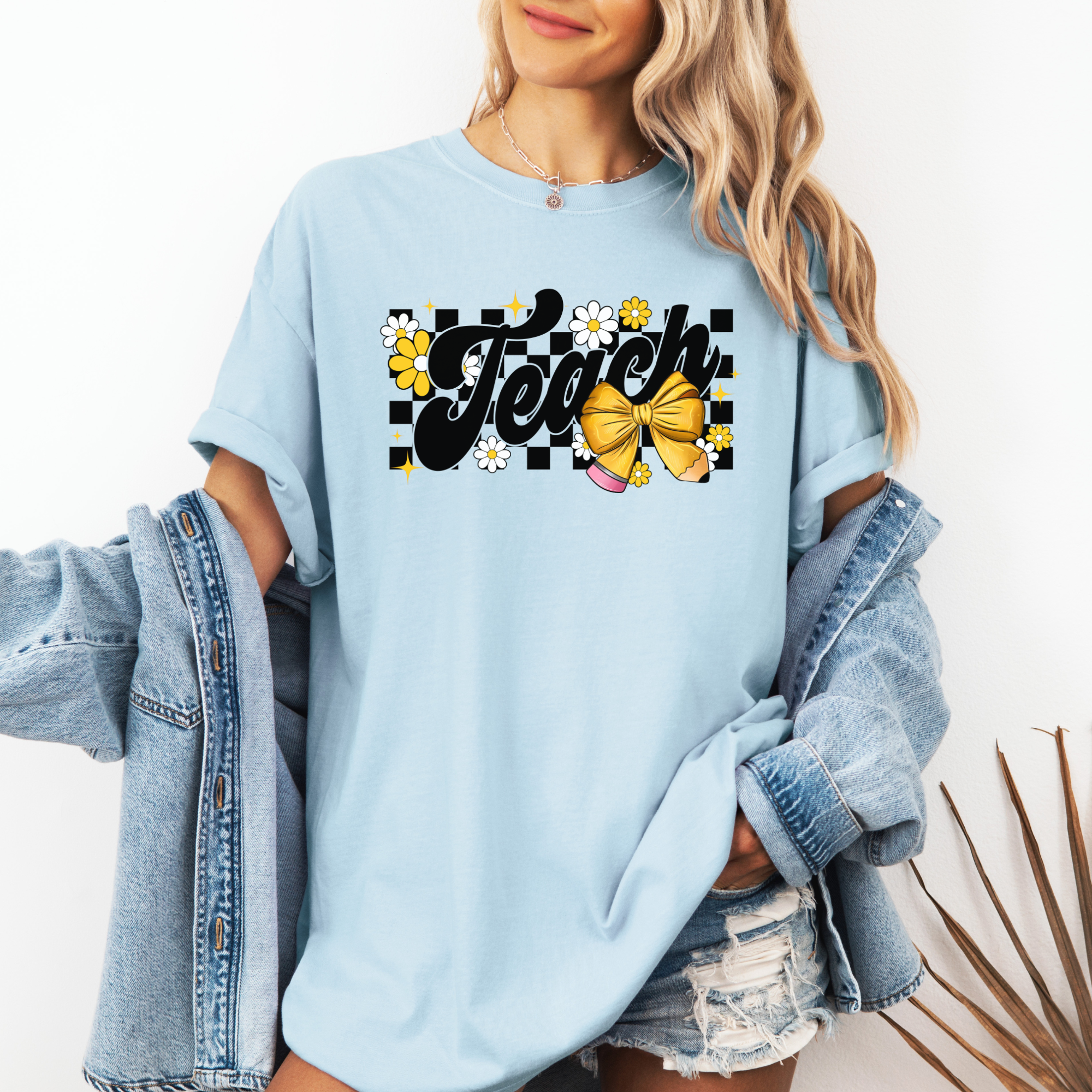 Retro Inspired Teach T-Shirt | Cute Teacher T-Shirt