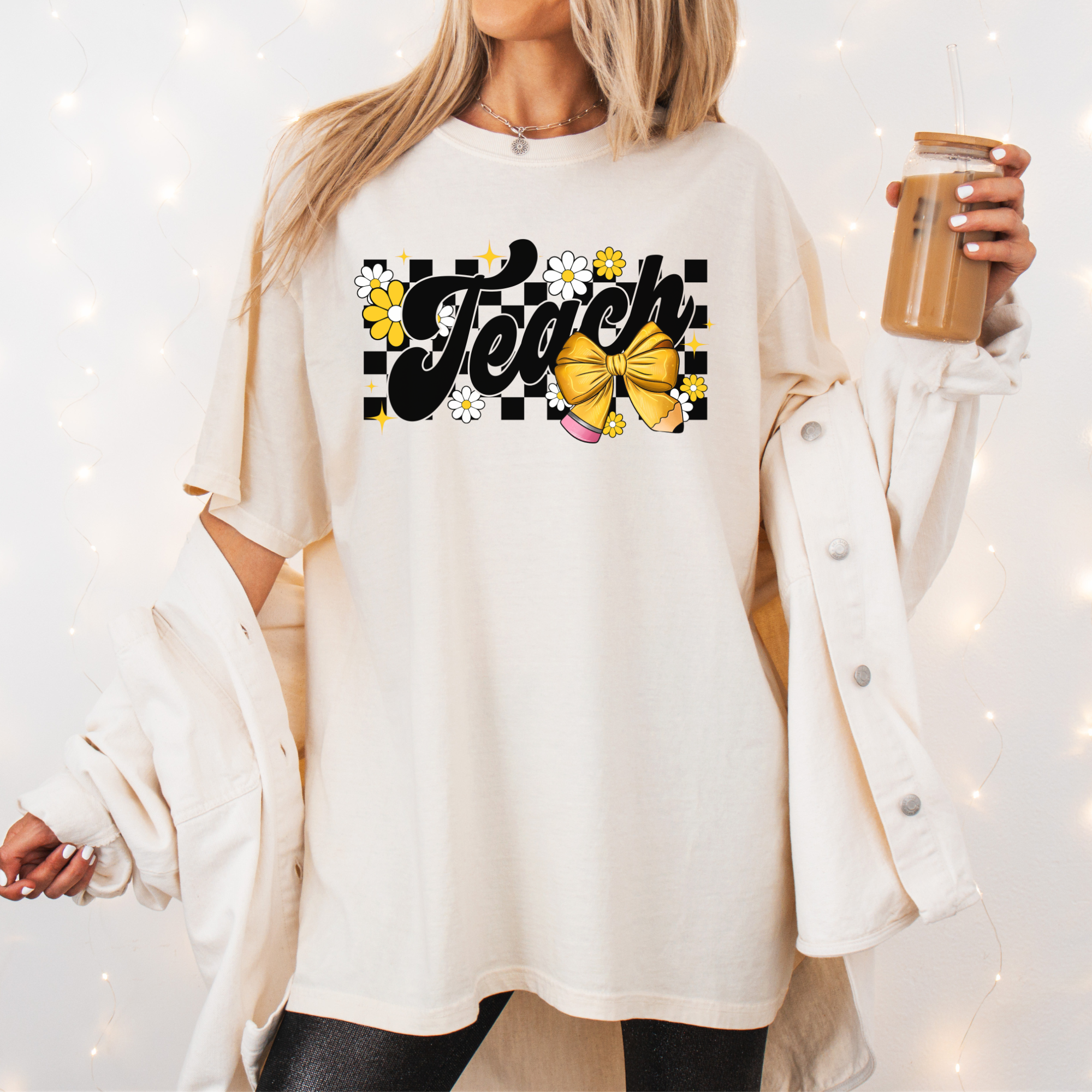 Retro Inspired Teach T-Shirt | Cute Teacher T-Shirt