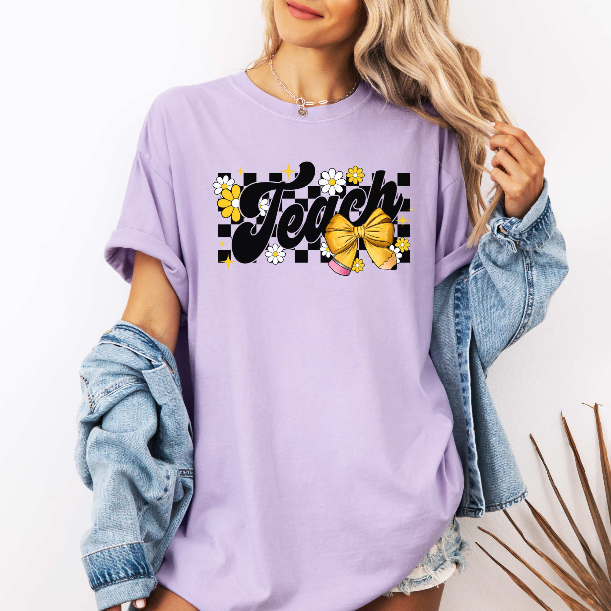 Retro Inspired Teach T-Shirt | Cute Teacher T-Shirt