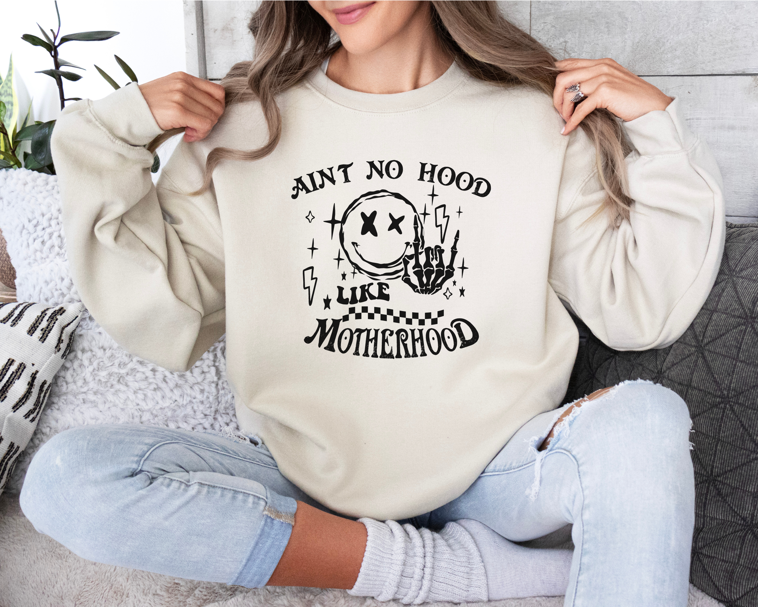 90's themed ain't no hood like motherhood funny crewneck sweatshirt for moms