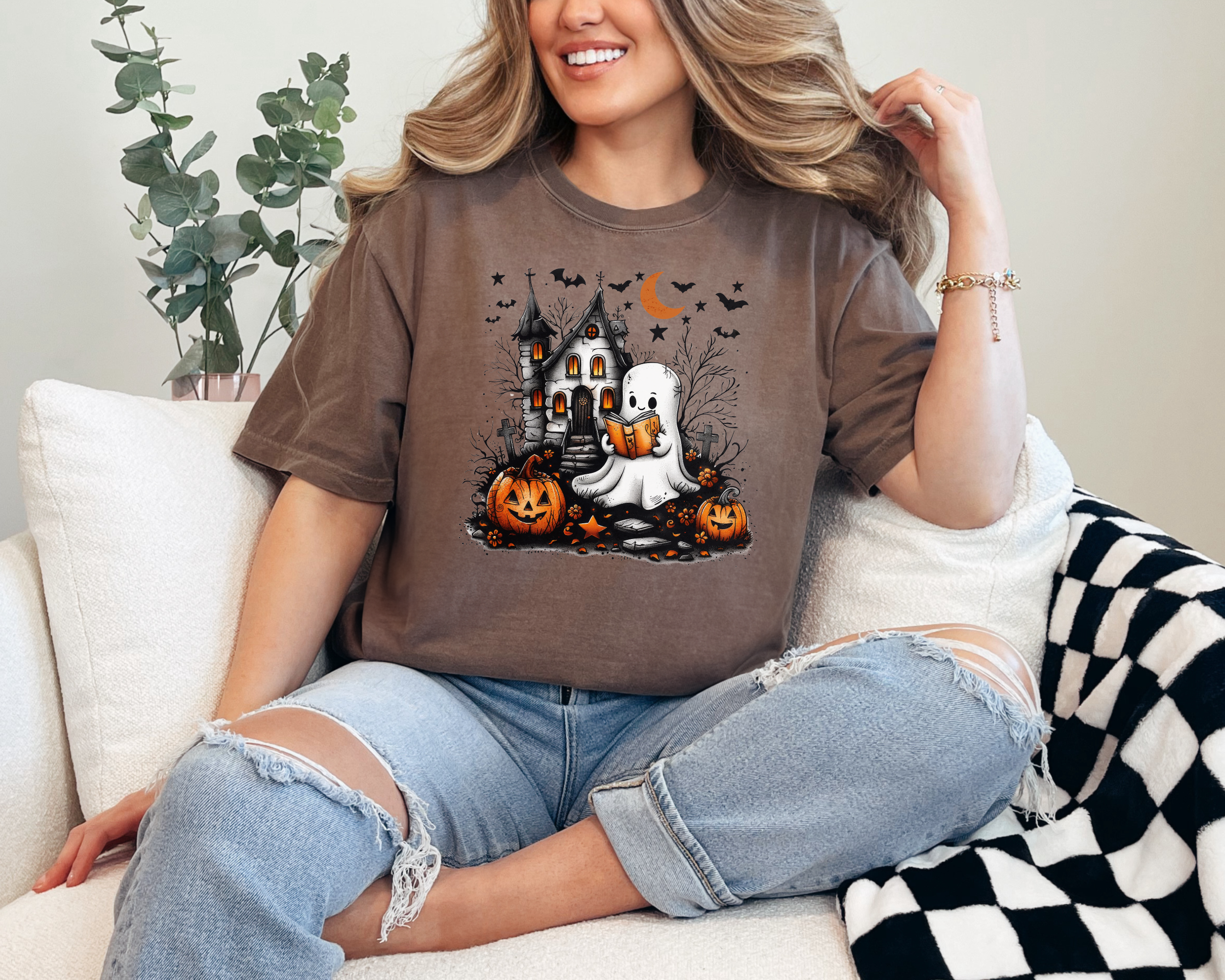 ghost reading book spooky halloween tshirt for book lovers
