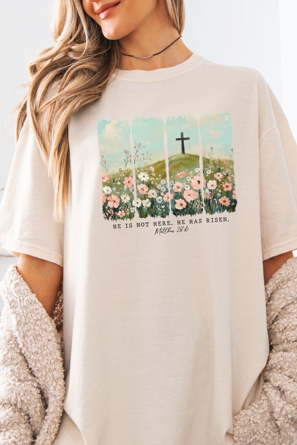 He is risen - women's t-shirt